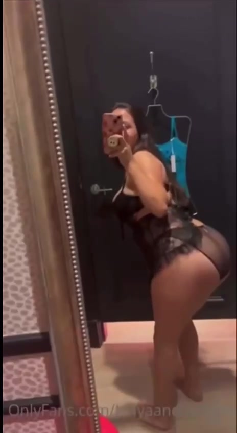 Taliyaandgustavo Show Off Big And Round Butt Mlem !