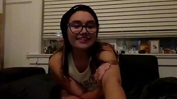 yoursweetsubmissive Chaturbate webcam porno clips