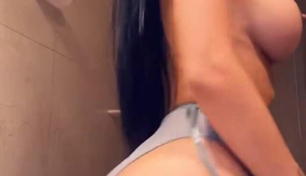 Amber Quinn One-Piece Lingerie Onlyfans Video Leaked