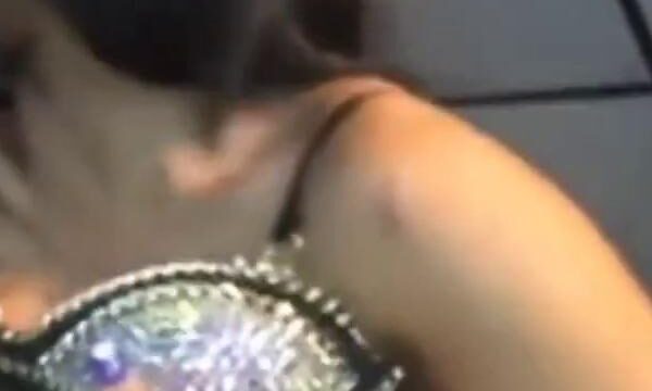Cardi B Nude Stage Bra Strip Video Leaked